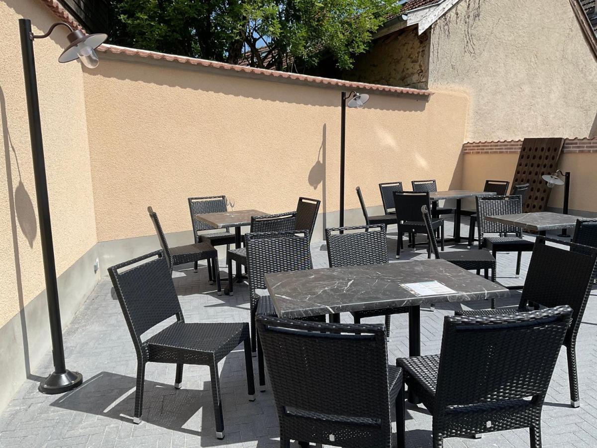 Les Loges Du Theatre Degustation Champagne Offerte Jacuzzi Sauna Jeux Velos Maison Prive 150M2 Historique 14Pers Max Emplacement Exceptionnel Et Chic, 200M De L'Avenue De Champagne, Gare, Musee, Jardins, Restaurations, Toutes Commodites เอแปร์เน ภายนอก รูปภาพ