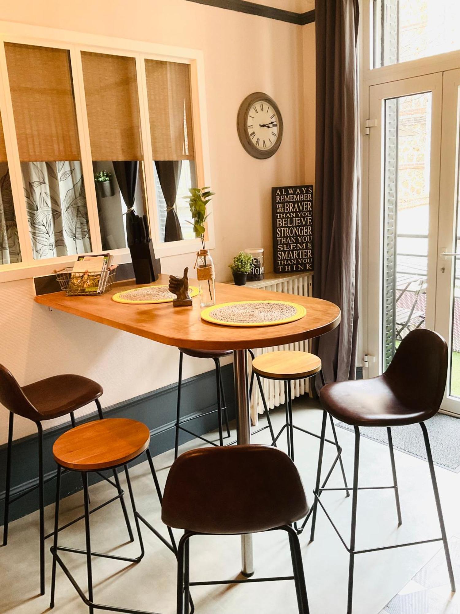 Les Loges Du Theatre Degustation Champagne Offerte Jacuzzi Sauna Jeux Velos Maison Prive 150M2 Historique 14Pers Max Emplacement Exceptionnel Et Chic, 200M De L'Avenue De Champagne, Gare, Musee, Jardins, Restaurations, Toutes Commodites เอแปร์เน ภายนอก รูปภาพ