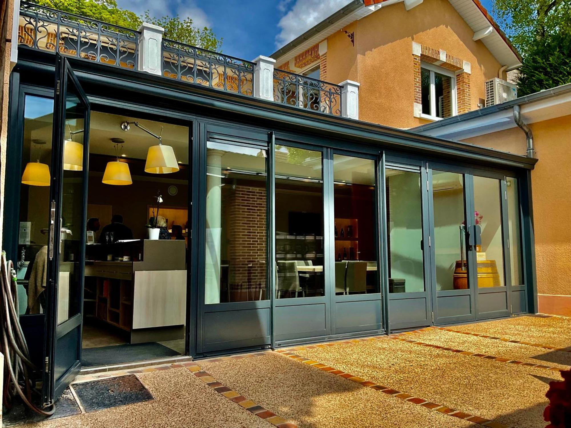 Les Loges Du Theatre Degustation Champagne Offerte Jacuzzi Sauna Jeux Velos Maison Prive 150M2 Historique 14Pers Max Emplacement Exceptionnel Et Chic, 200M De L'Avenue De Champagne, Gare, Musee, Jardins, Restaurations, Toutes Commodites เอแปร์เน ภายนอก รูปภาพ