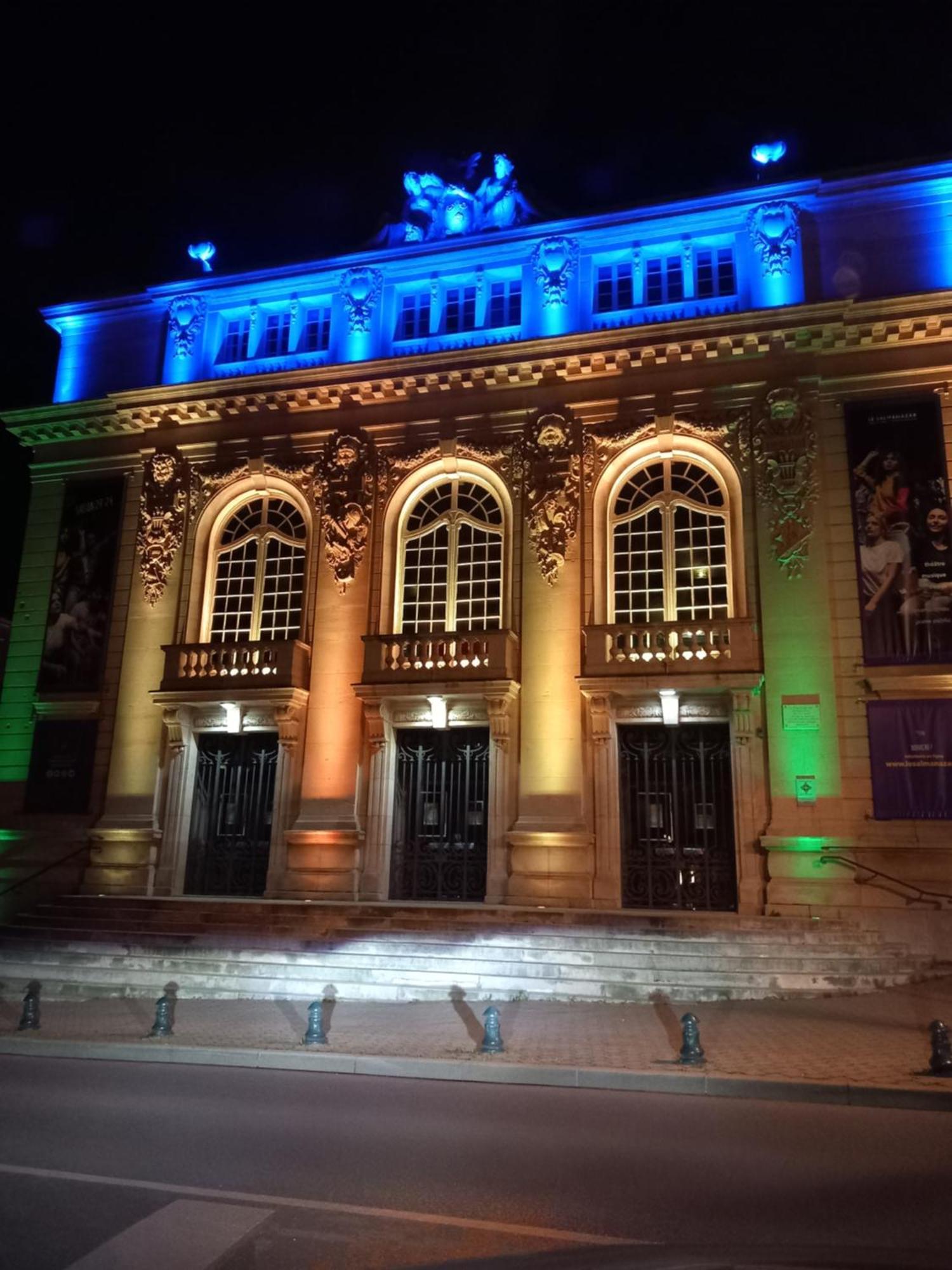 Les Loges Du Theatre Degustation Champagne Offerte Jacuzzi Sauna Jeux Velos Maison Prive 150M2 Historique 14Pers Max Emplacement Exceptionnel Et Chic, 200M De L'Avenue De Champagne, Gare, Musee, Jardins, Restaurations, Toutes Commodites เอแปร์เน ภายนอก รูปภาพ