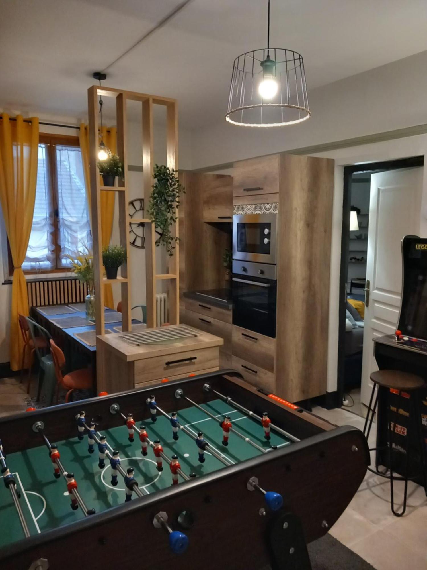 Les Loges Du Theatre Degustation Champagne Offerte Jacuzzi Sauna Jeux Velos Maison Prive 150M2 Historique 14Pers Max Emplacement Exceptionnel Et Chic, 200M De L'Avenue De Champagne, Gare, Musee, Jardins, Restaurations, Toutes Commodites เอแปร์เน ภายนอก รูปภาพ