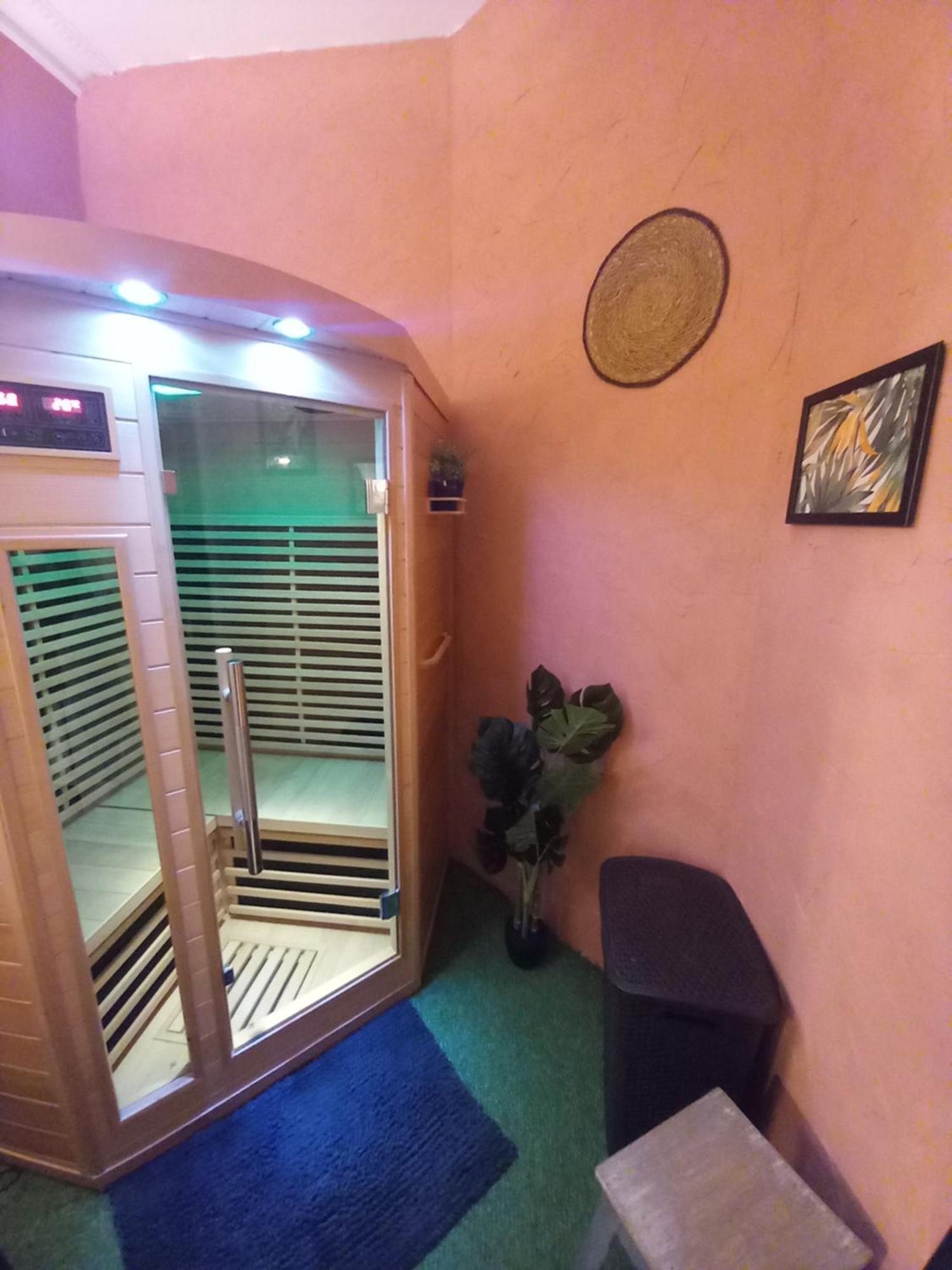 Les Loges Du Theatre Degustation Champagne Offerte Jacuzzi Sauna Jeux Velos Maison Prive 150M2 Historique 14Pers Max Emplacement Exceptionnel Et Chic, 200M De L'Avenue De Champagne, Gare, Musee, Jardins, Restaurations, Toutes Commodites เอแปร์เน ภายนอก รูปภาพ