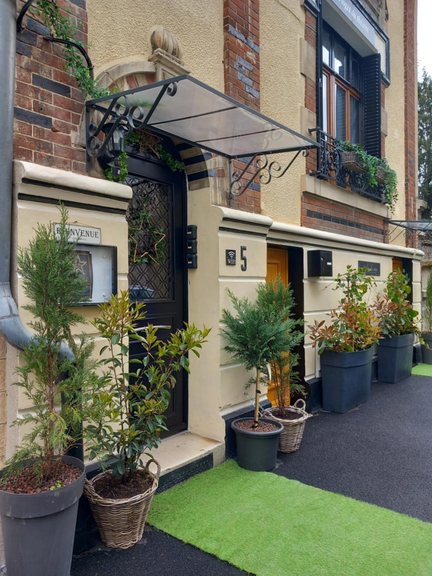 Les Loges Du Theatre Degustation Champagne Offerte Jacuzzi Sauna Jeux Velos Maison Prive 150M2 Historique 14Pers Max Emplacement Exceptionnel Et Chic, 200M De L'Avenue De Champagne, Gare, Musee, Jardins, Restaurations, Toutes Commodites เอแปร์เน ภายนอก รูปภาพ